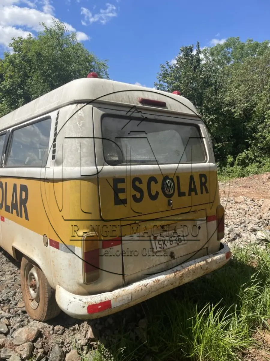 LOTE 008 - VW/KOMBI, ano/modelo: 2011/2012