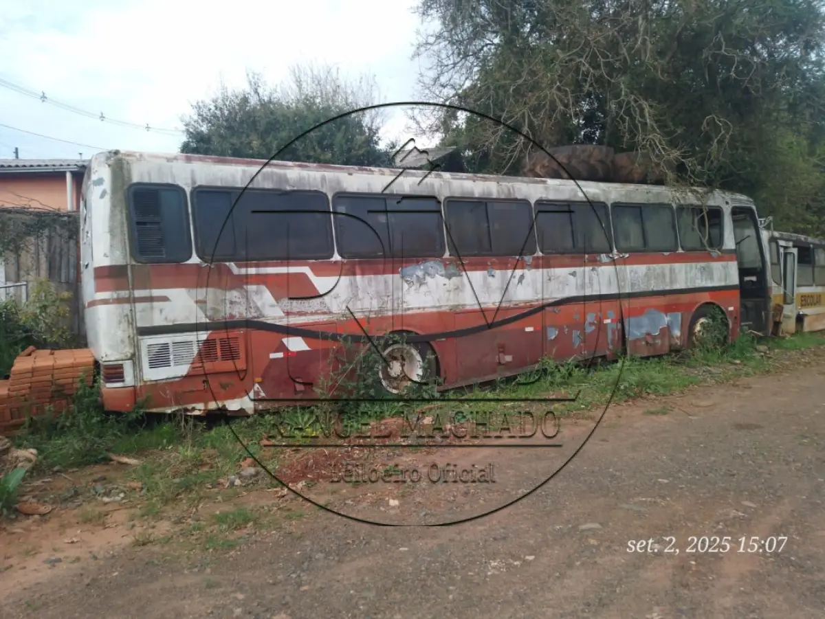 LOTE 019 - Ônibus  Mercedes Bens modelo 0371