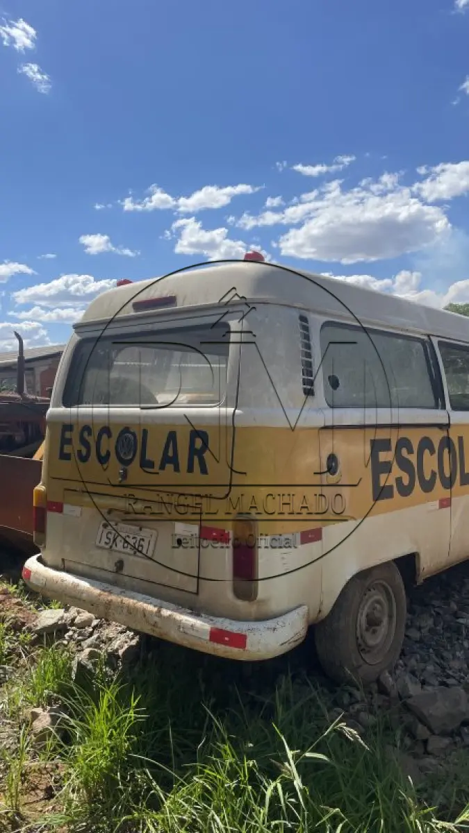 LOTE 008 - VW/KOMBI, ano/modelo: 2011/2012