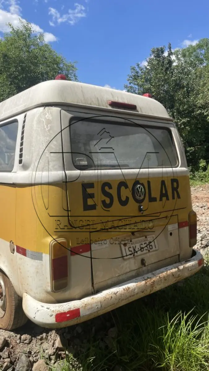 LOTE 008 - VW/KOMBI, ano/modelo: 2011/2012