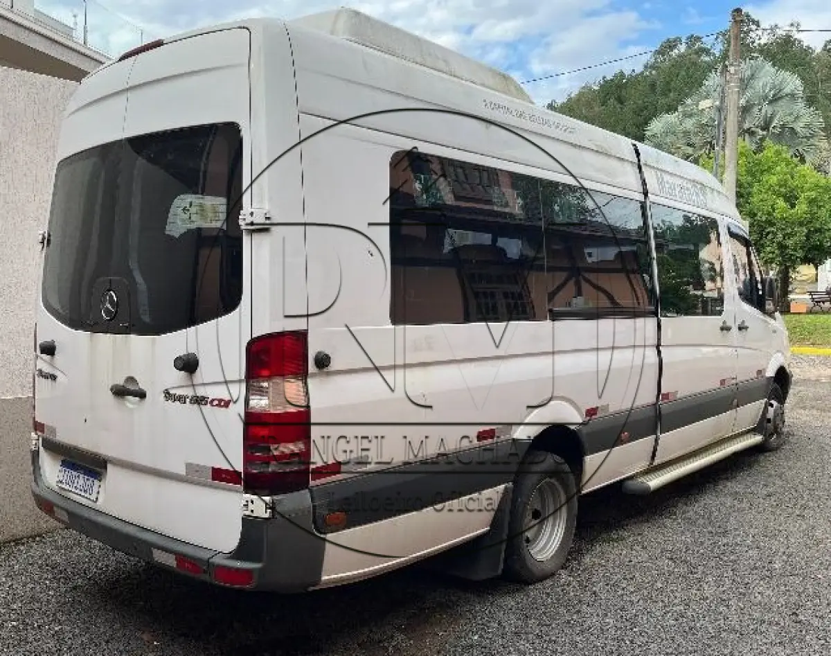 LOTE 004 - Sprinter 515 CDI, 21 passageiros, ano 2013