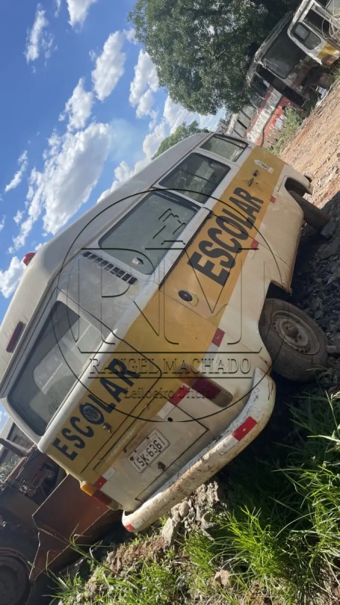 LOTE 008 - VW/KOMBI, ano/modelo: 2011/2012