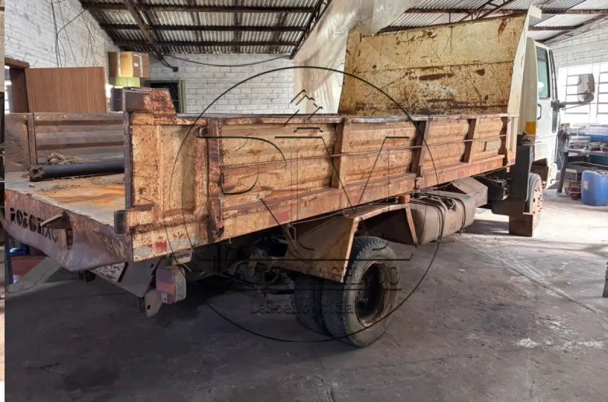 LOTE 003 - Caminhão FORD/CARGO 815 E, 2009/2009