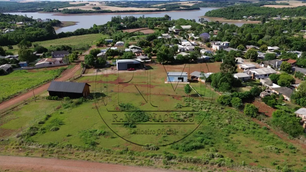 LOTE 001 - Lote urbano, com 1.016,22m², situado na Rua Domingos Vizzotto