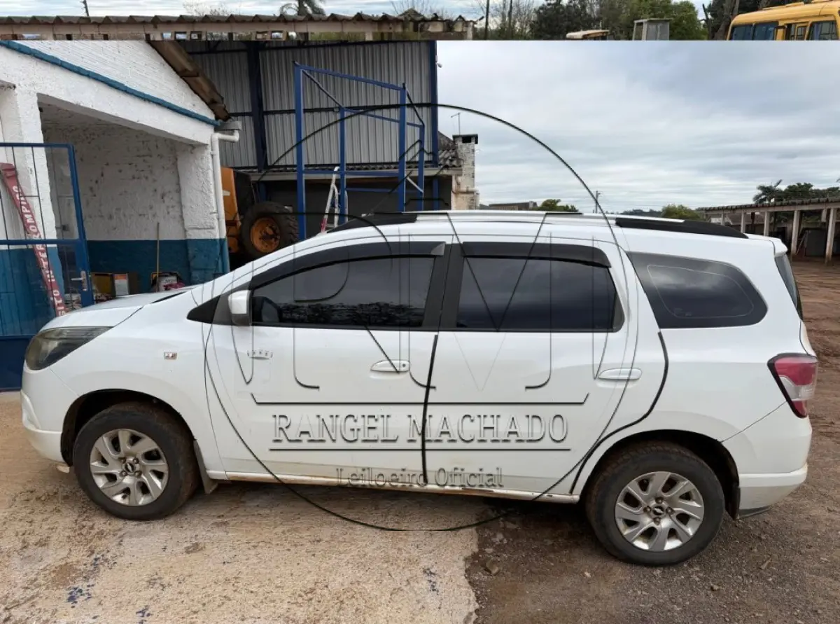 LOTE 018 - CHEV/SPIN 1.8L MT LTZ, manual, 2013/2014, FLEX.