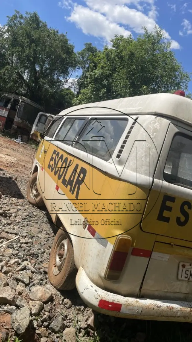 LOTE 008 - VW/KOMBI, ano/modelo: 2011/2012